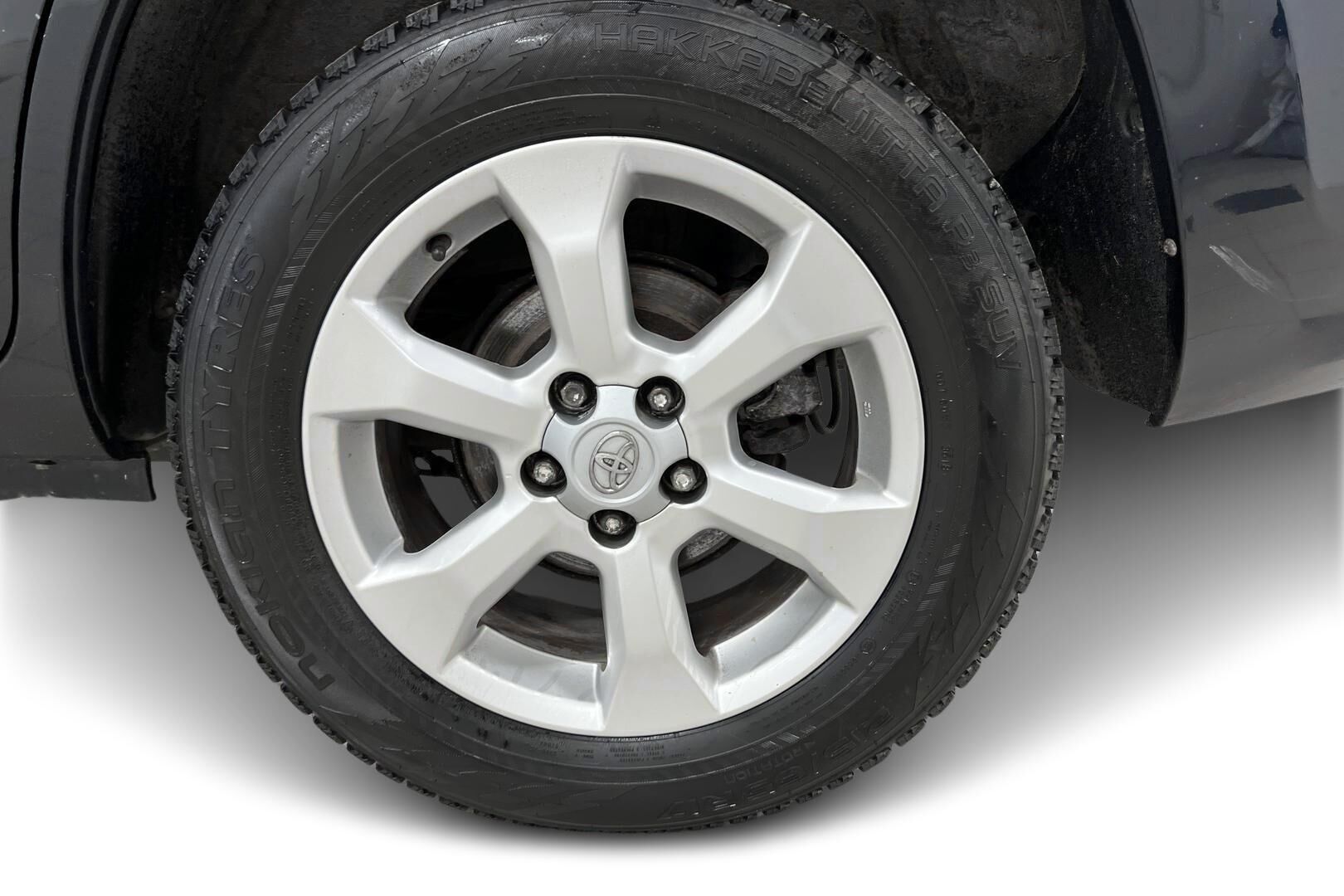 Toyota RAV4 iso kuva 13