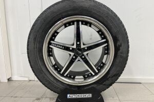 Toyota RAV4 esikatselu 21