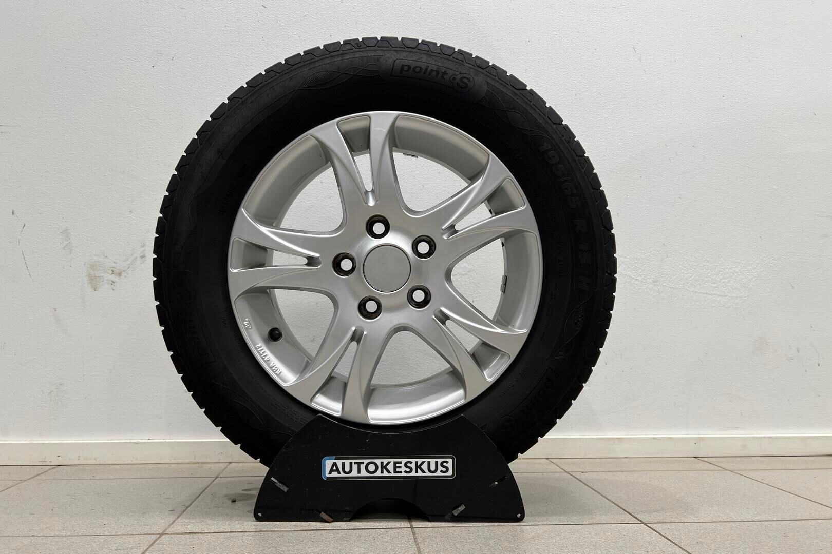 Hyundai i30 iso kuva 24