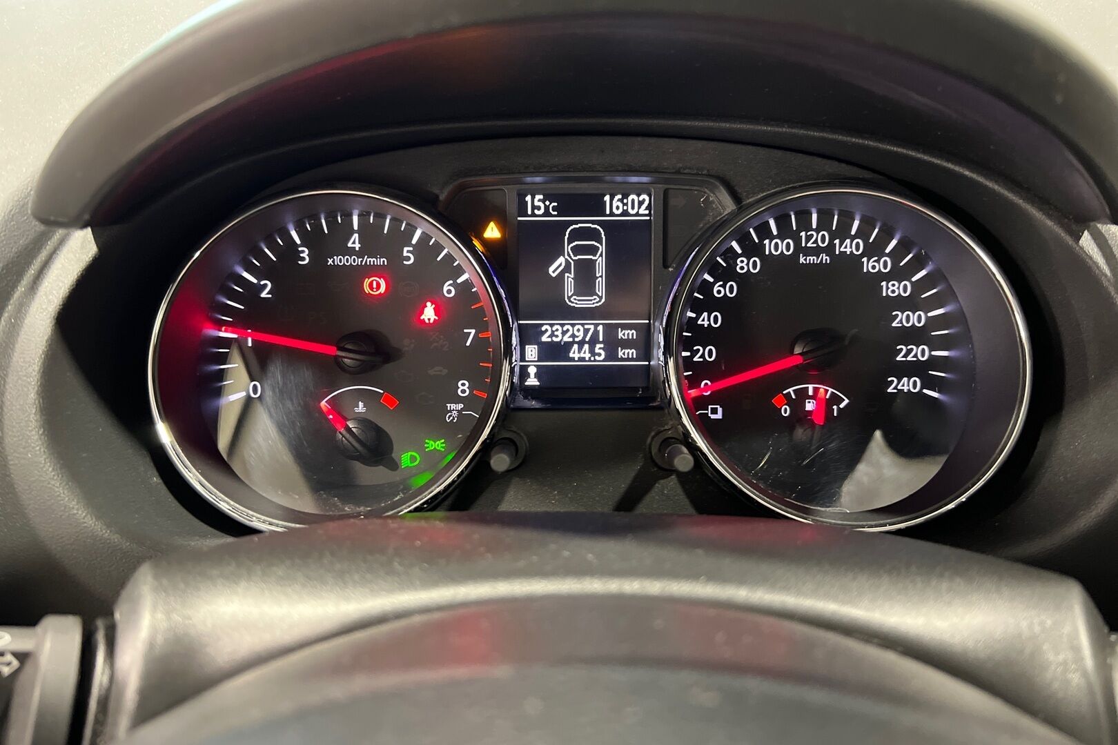 Nissan Qashqai iso kuva 12