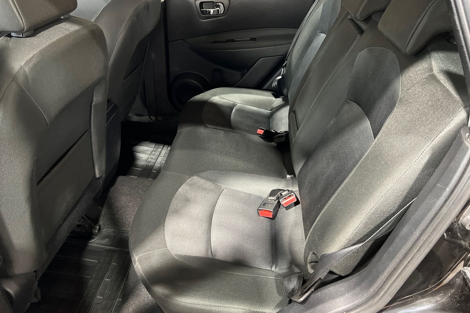 Nissan Qashqai iso kuva 9