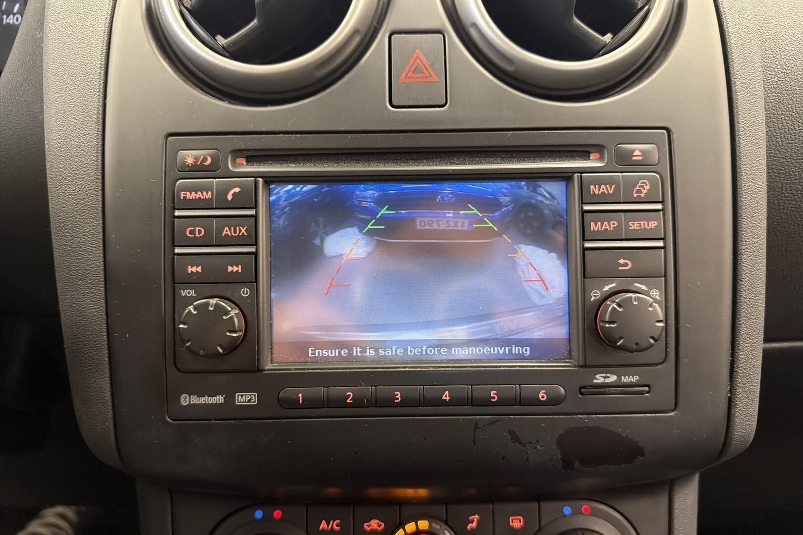 Nissan Qashqai iso kuva 24