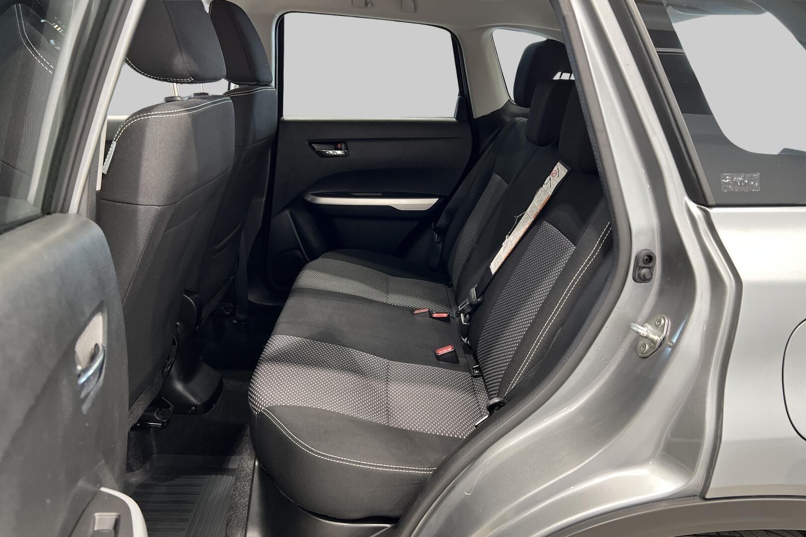 Suzuki Vitara iso kuva 5