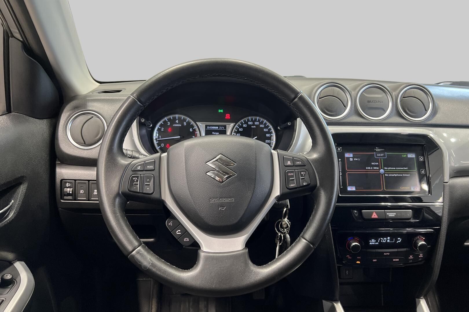 Suzuki Vitara iso kuva 17