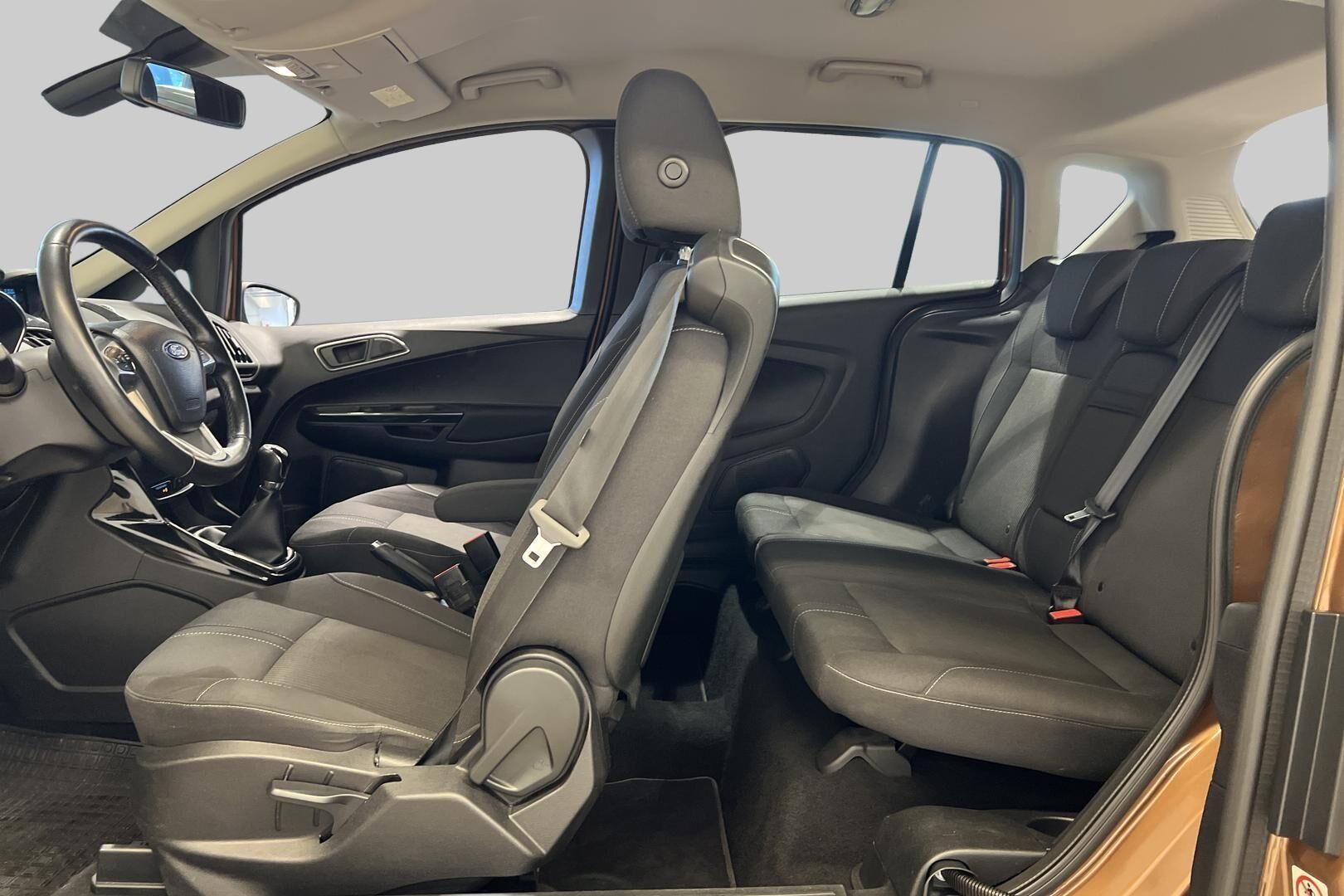 Ford B-Max iso kuva 10