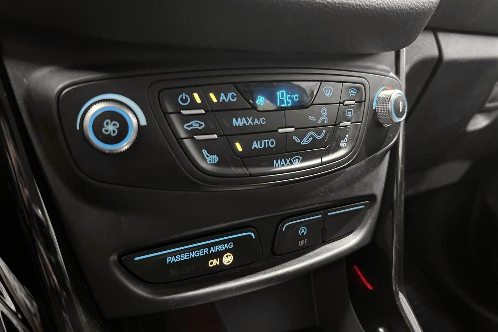 Ford B-Max iso kuva 16