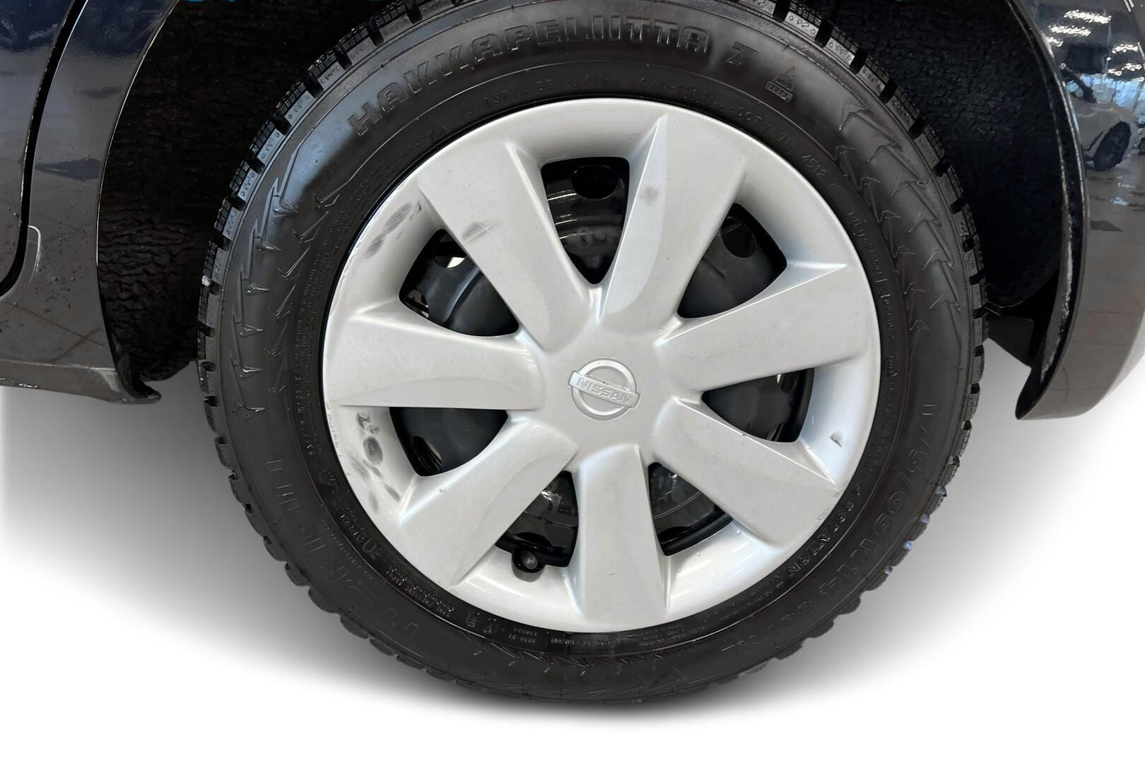 Nissan Micra iso kuva 13