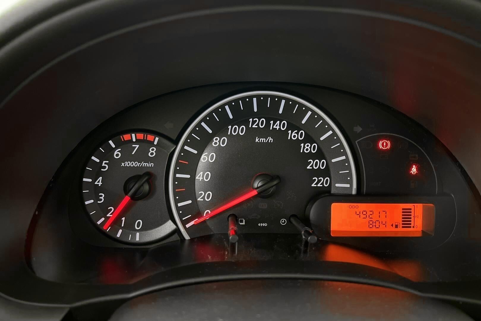 Nissan Micra iso kuva 14