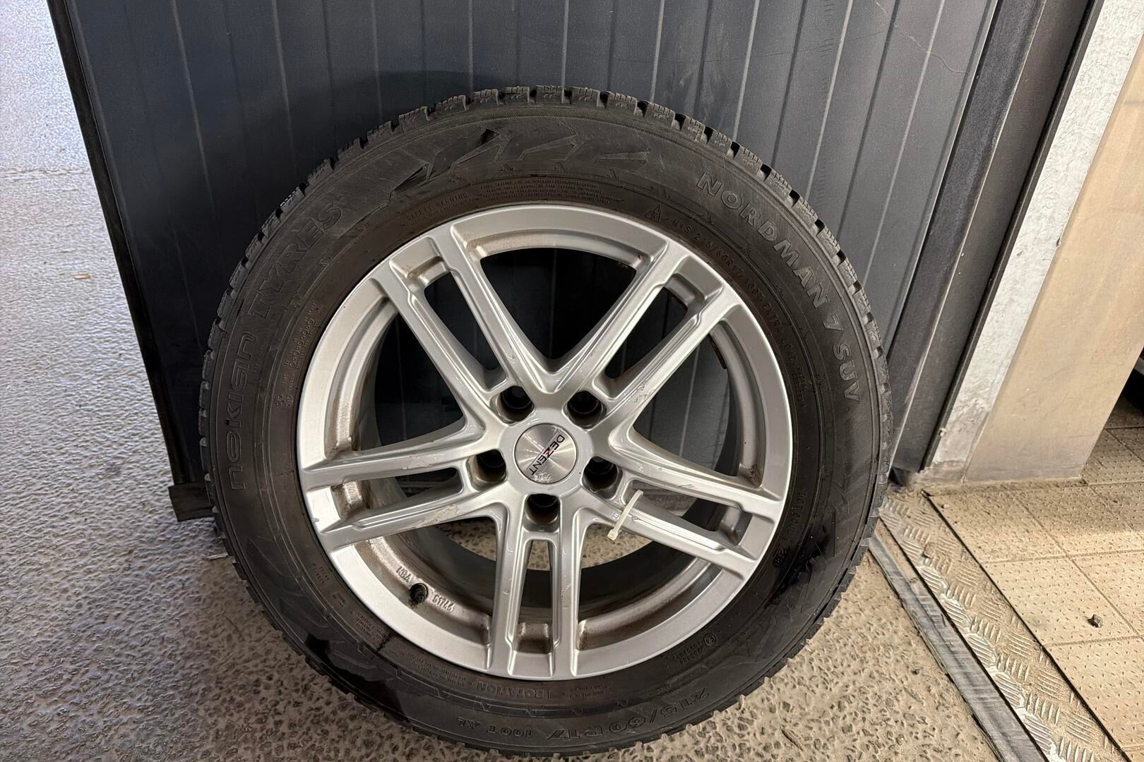 Nissan Qashqai iso kuva 14
