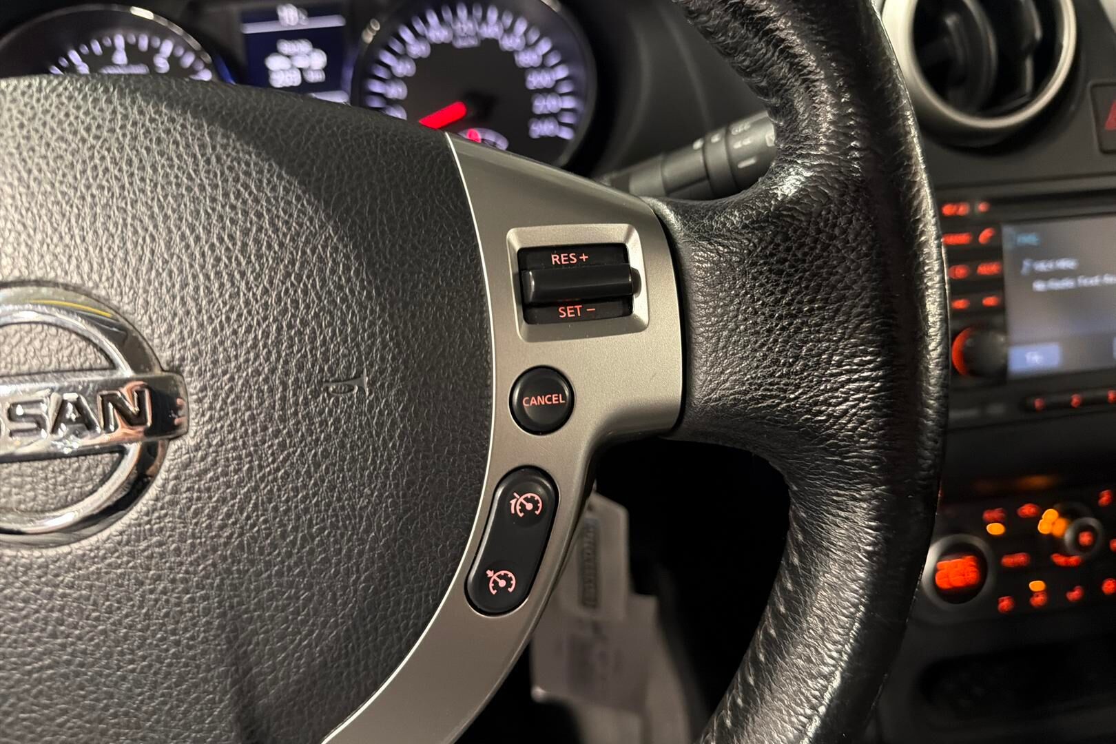 Nissan Qashqai iso kuva 16