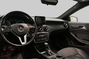 Mercedes-Benz A esikatselu 1