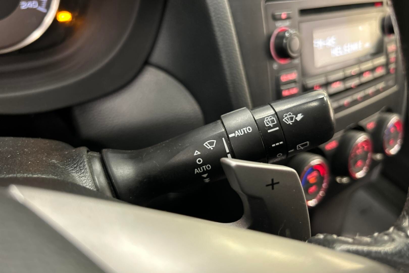 Subaru Forester iso kuva 16