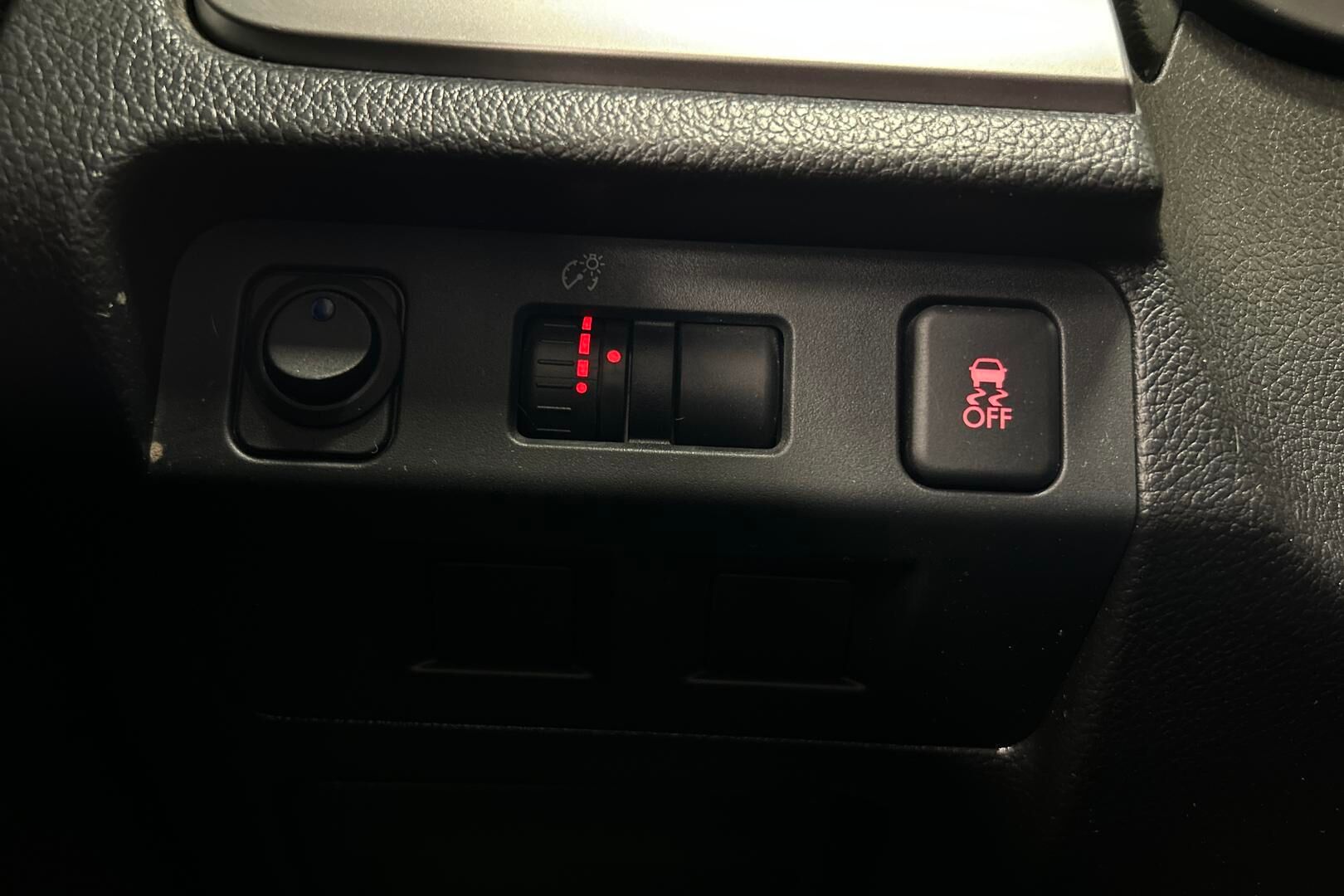 Subaru Forester iso kuva 18