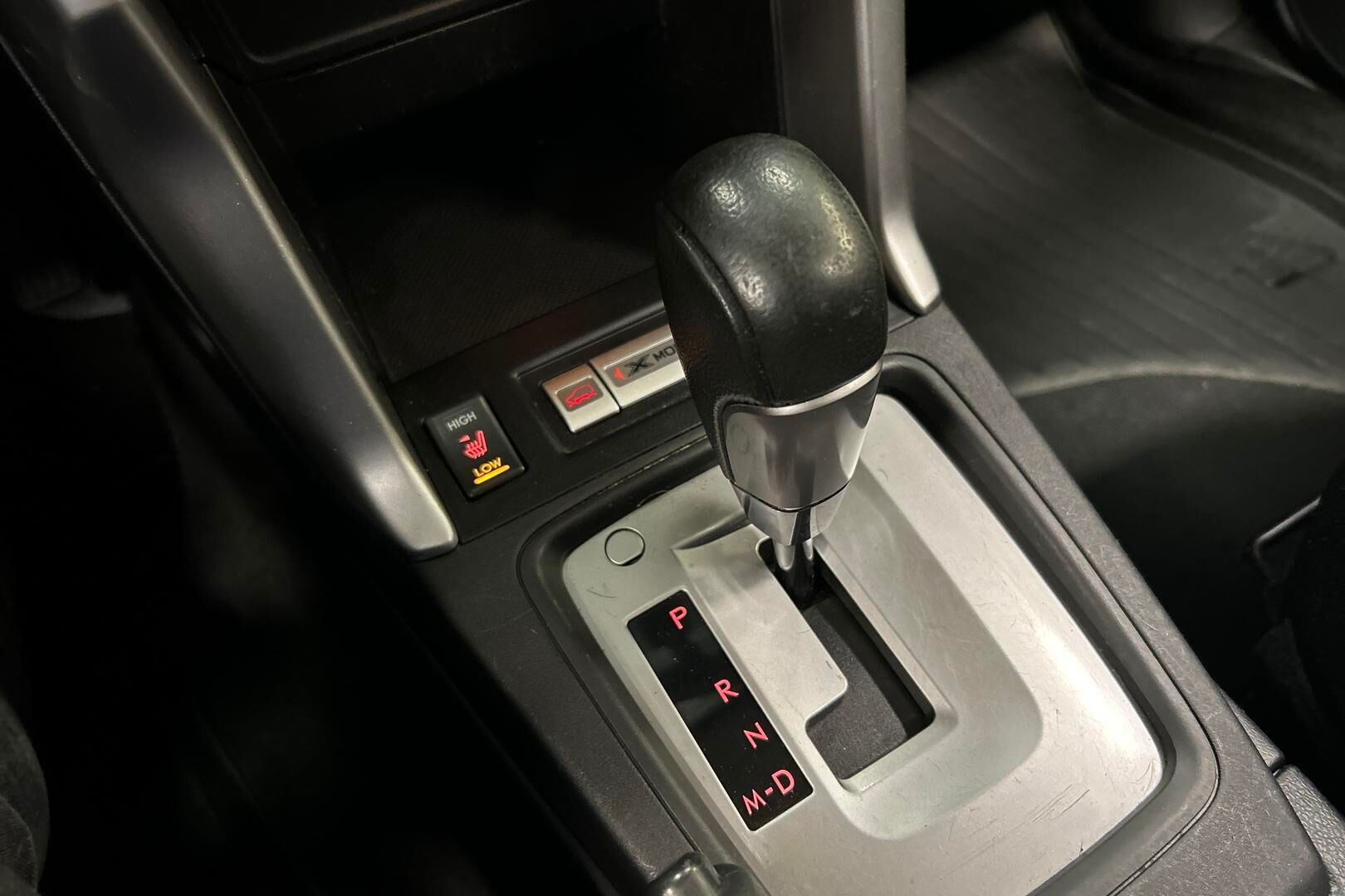 Subaru Forester iso kuva 22