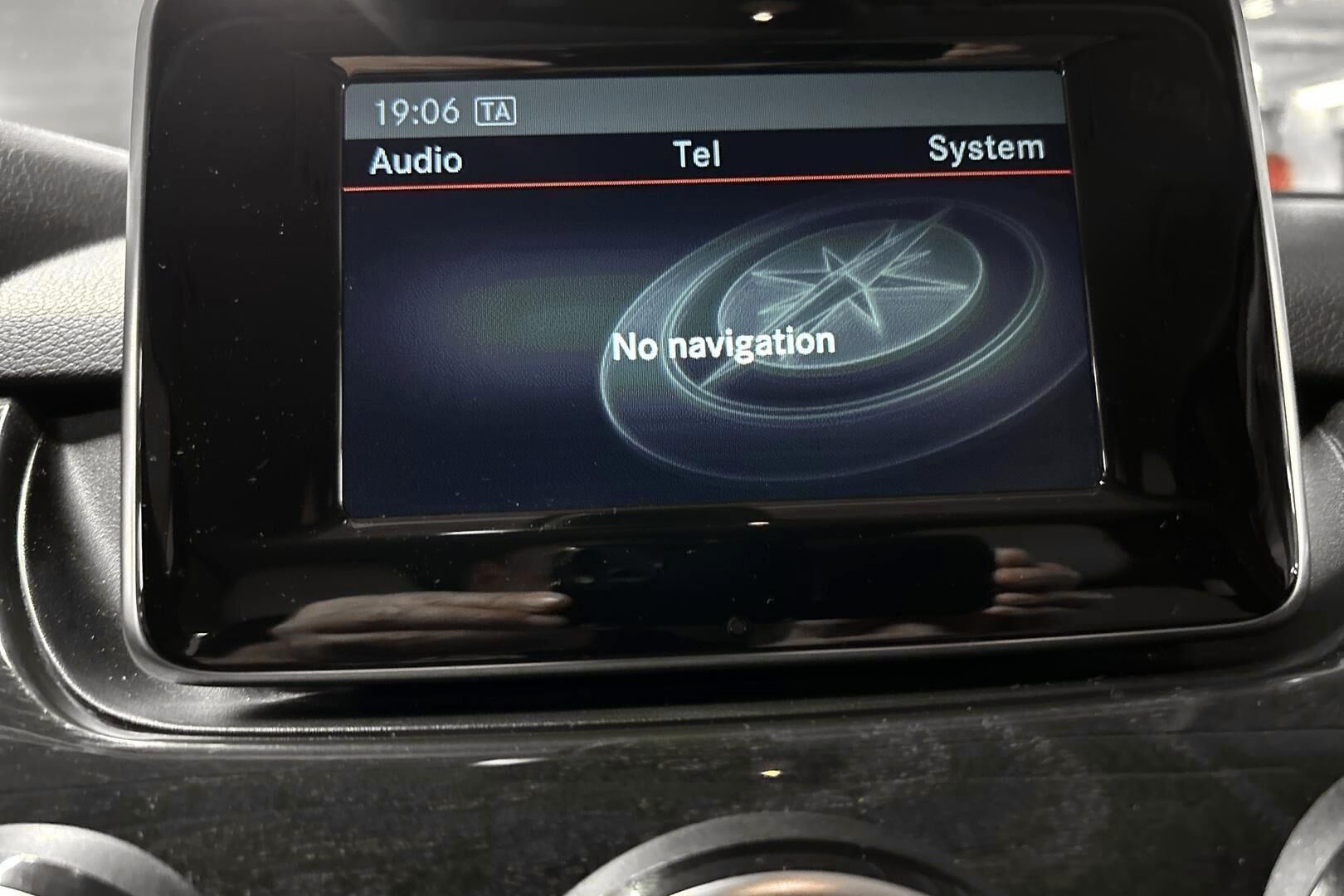 Mercedes-Benz B iso kuva 16