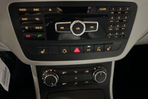 Mercedes-Benz B esikatselu 18