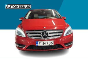 Mercedes-Benz B esikatselu 2