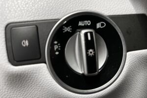 Mercedes-Benz B esikatselu 26