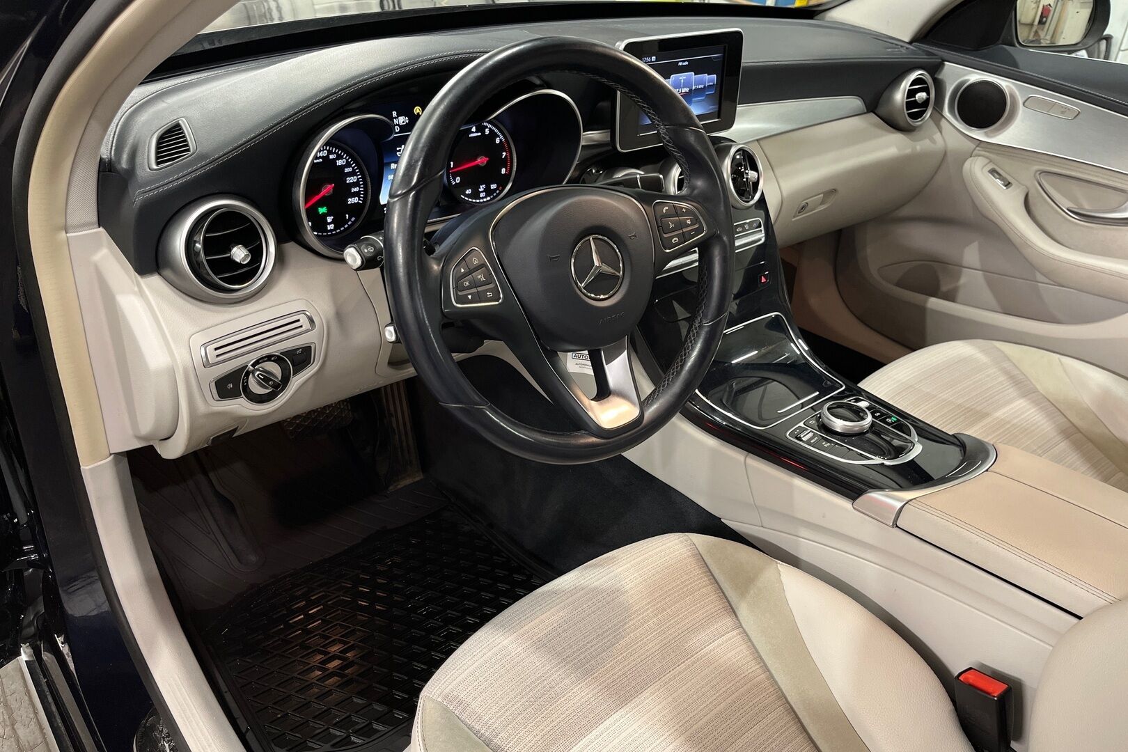 Mercedes-Benz C
