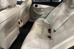 Mercedes-Benz C esikatselu 9