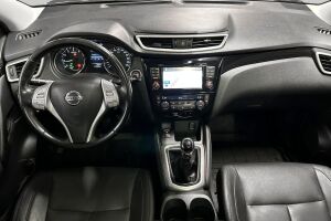 Nissan Qashqai esikatselu 11