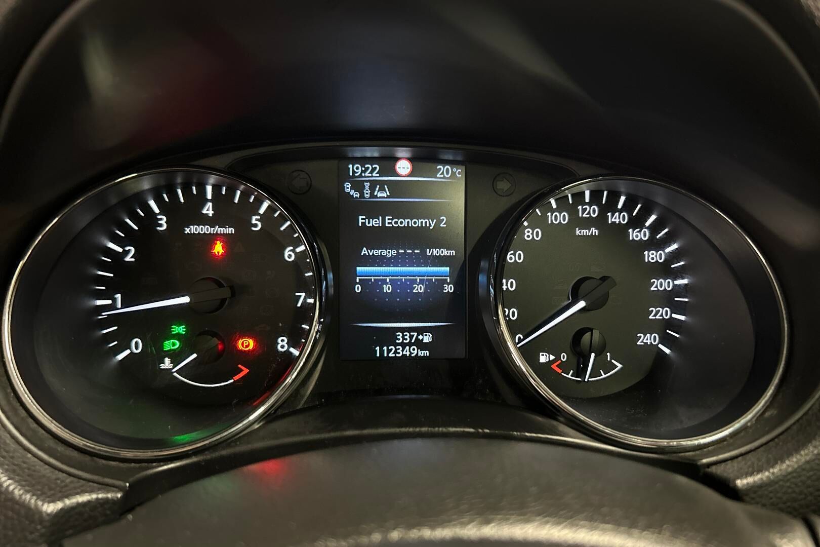 Nissan Qashqai iso kuva 14