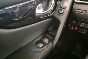 Nissan Qashqai esikatselu 17