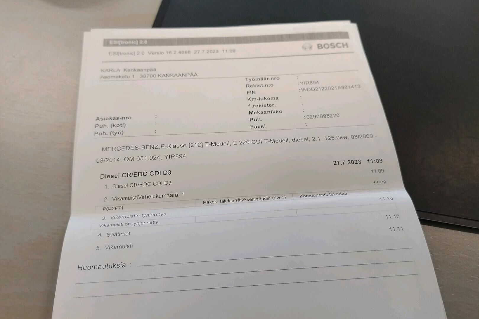 Mercedes-Benz E iso kuva 52