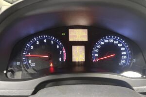 Toyota Avensis esikatselu 17