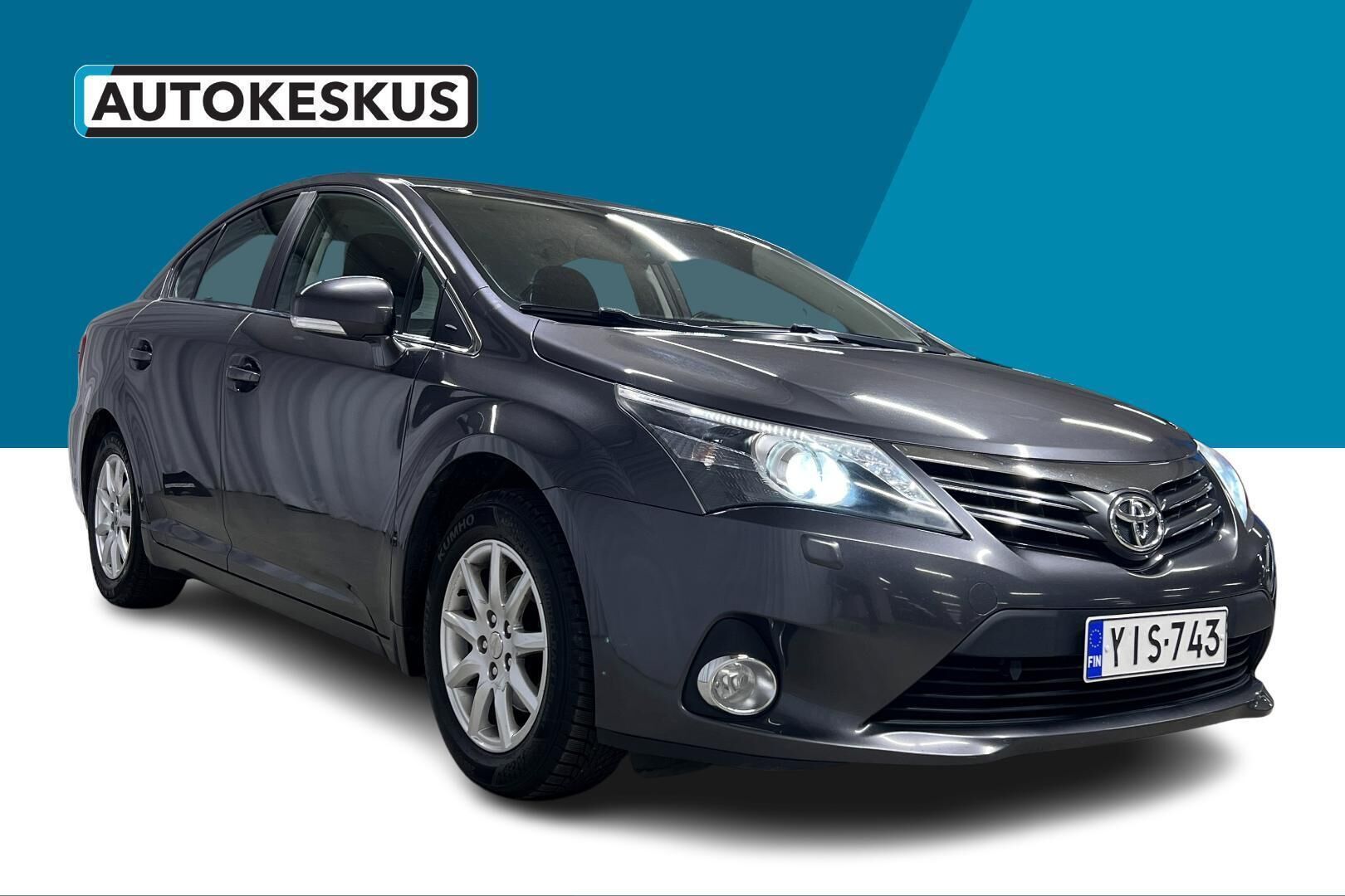 Toyota Avensis iso kuva 1