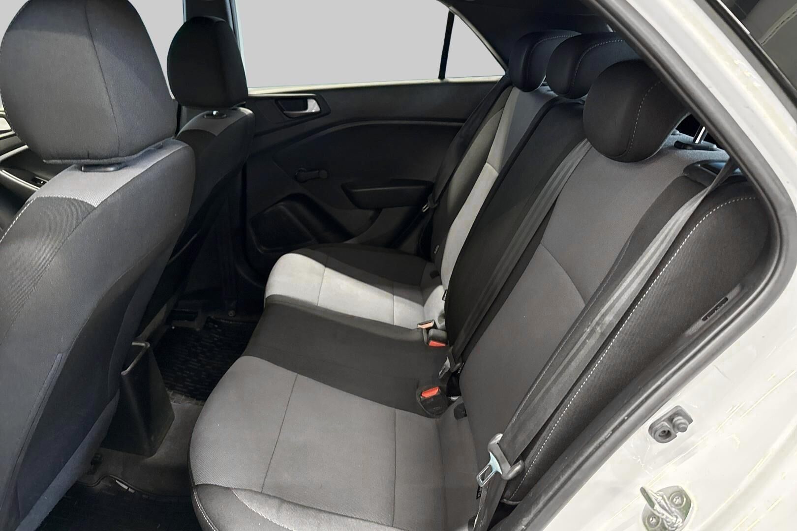 Hyundai i20 5d iso kuva 10