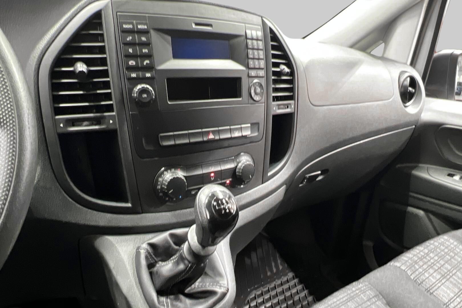 Mercedes-Benz Vito iso kuva 17