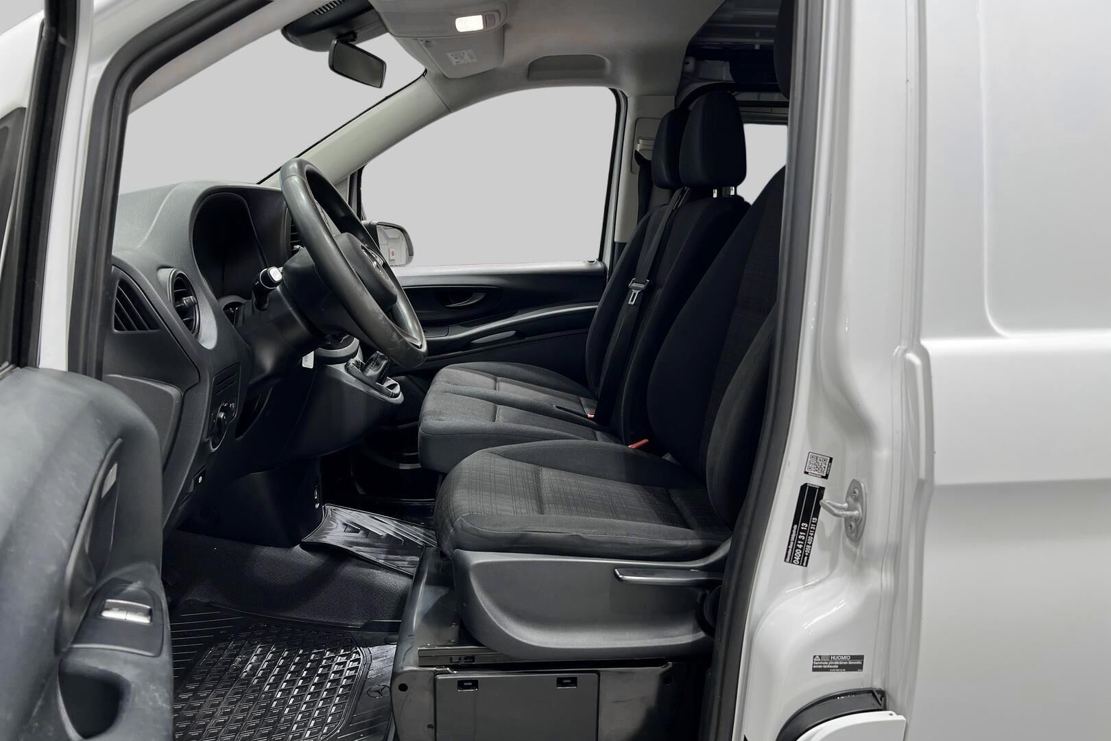 Mercedes-Benz Vito iso kuva 9