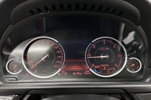 BMW 5-SARJA esikatselu 14