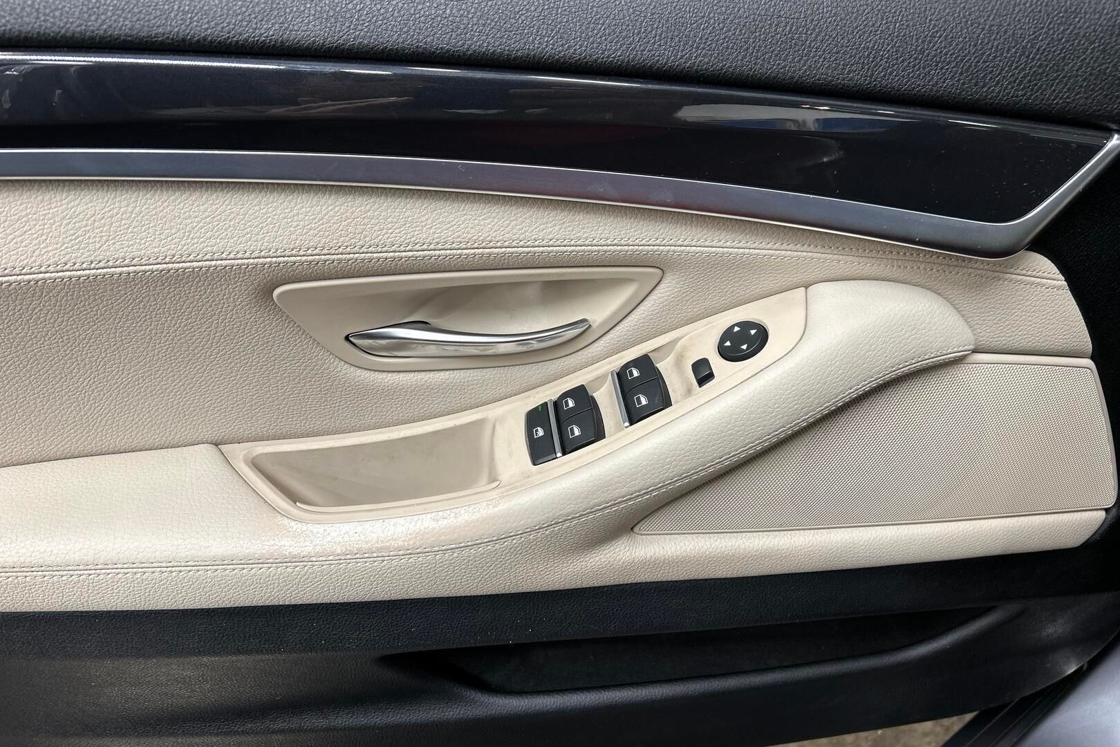 BMW 5-SARJA iso kuva 21