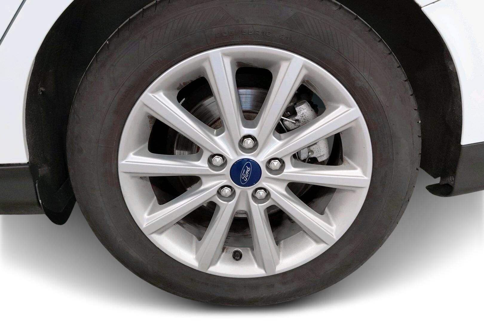 Ford Focus iso kuva 12