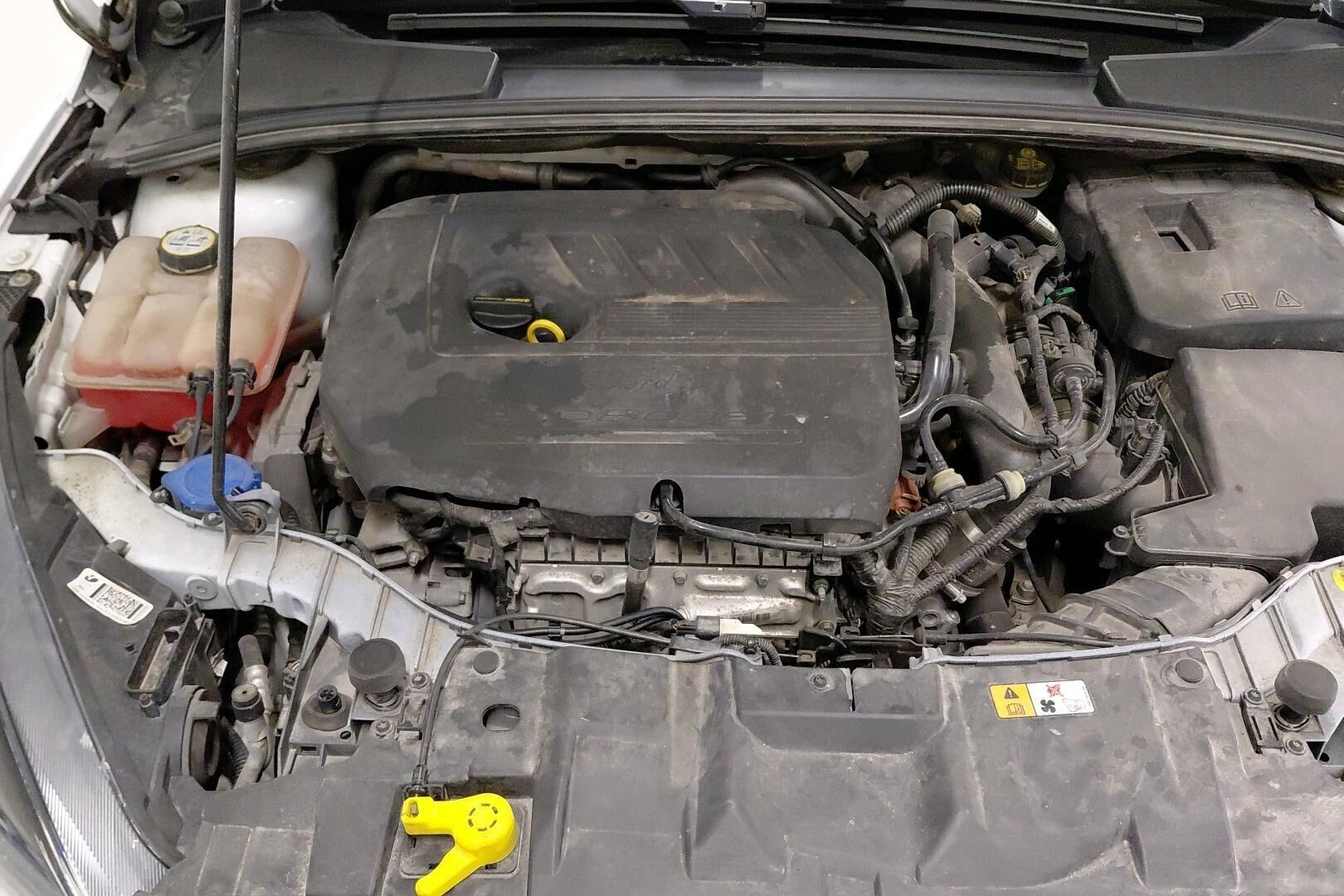 Ford Focus iso kuva 42