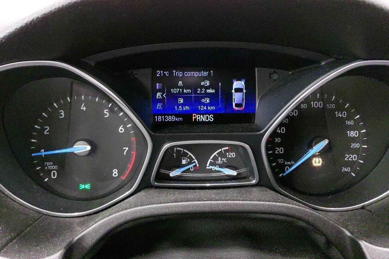Ford Focus iso kuva 43