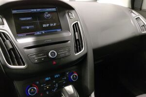 Ford Focus esikatselu 44