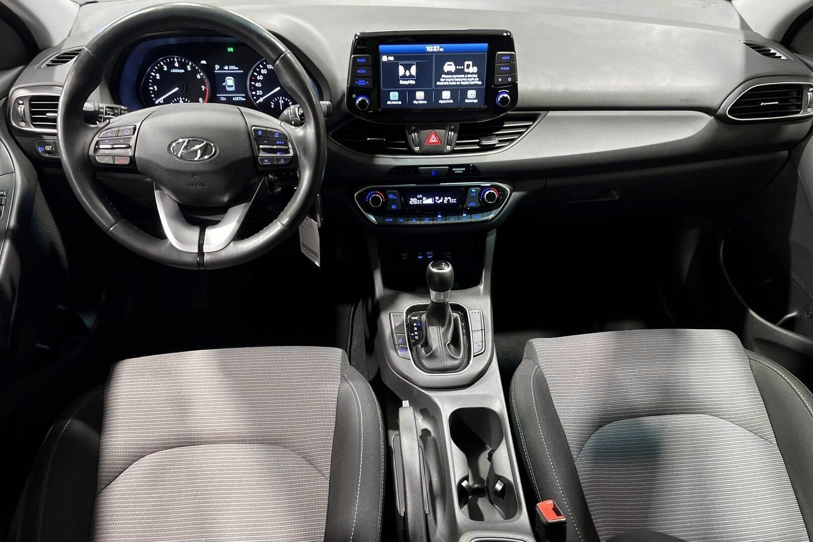 Hyundai i30 Wagon iso kuva 11