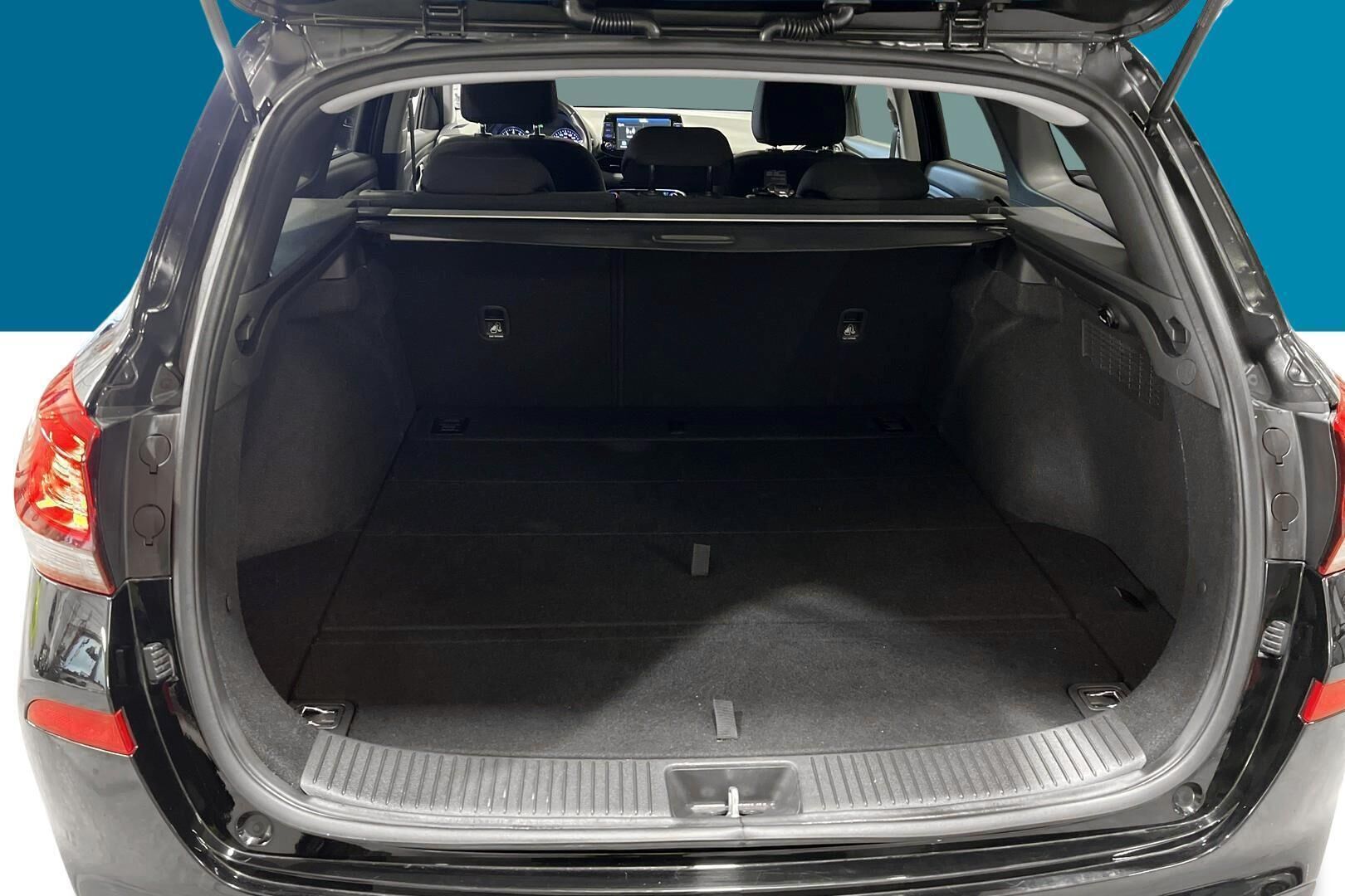 Hyundai i30 Wagon iso kuva 12