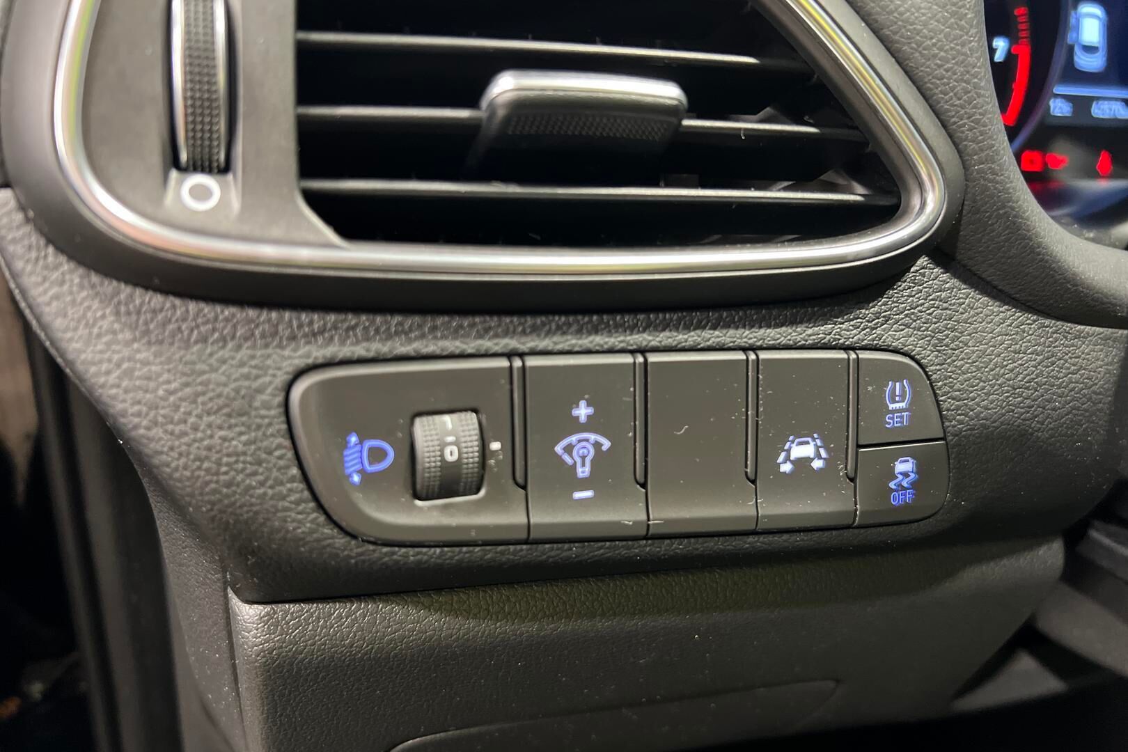 Hyundai i30 Wagon iso kuva 15