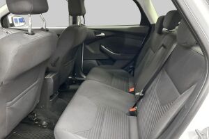 Ford Focus esikatselu 10