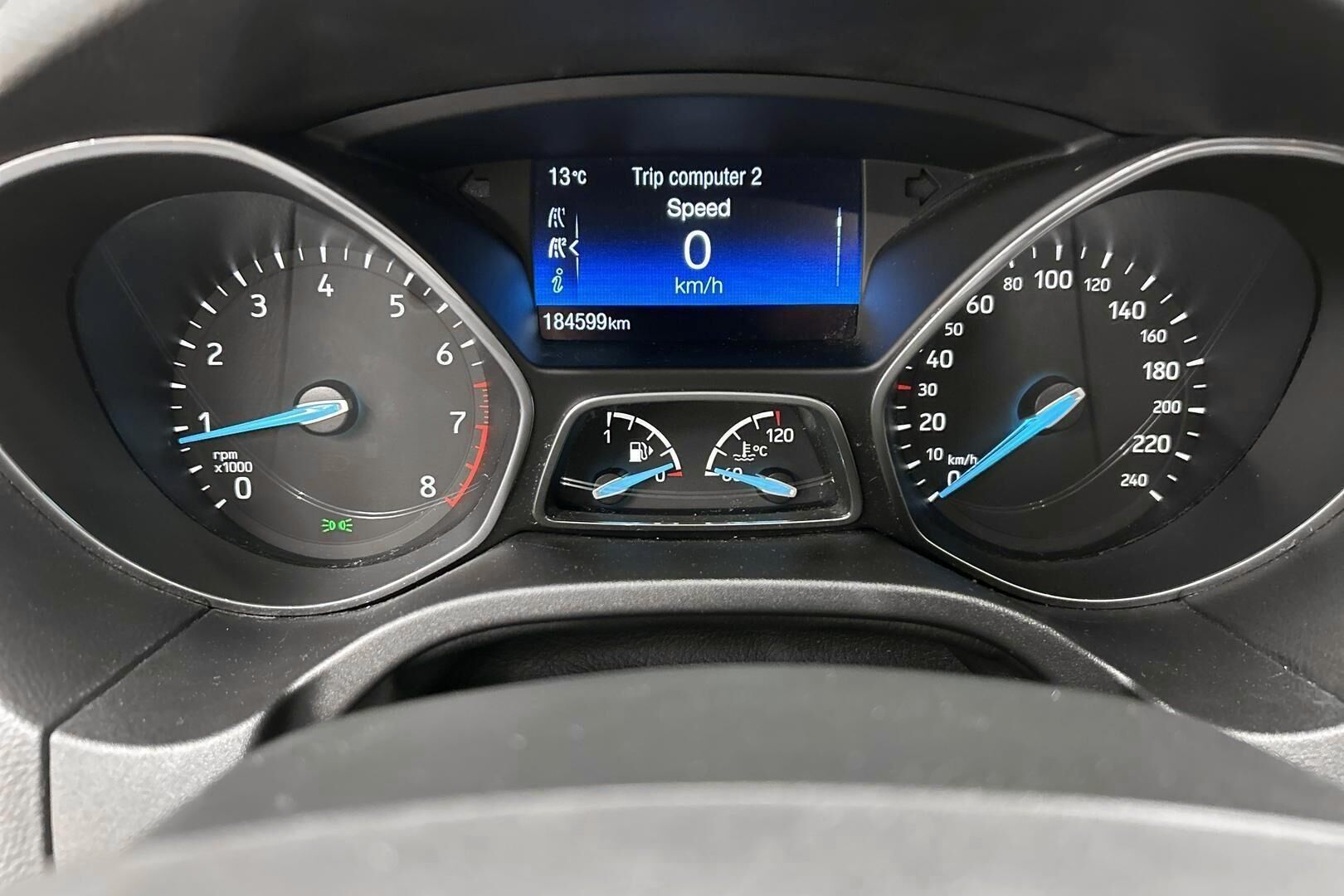 Ford Focus iso kuva 17