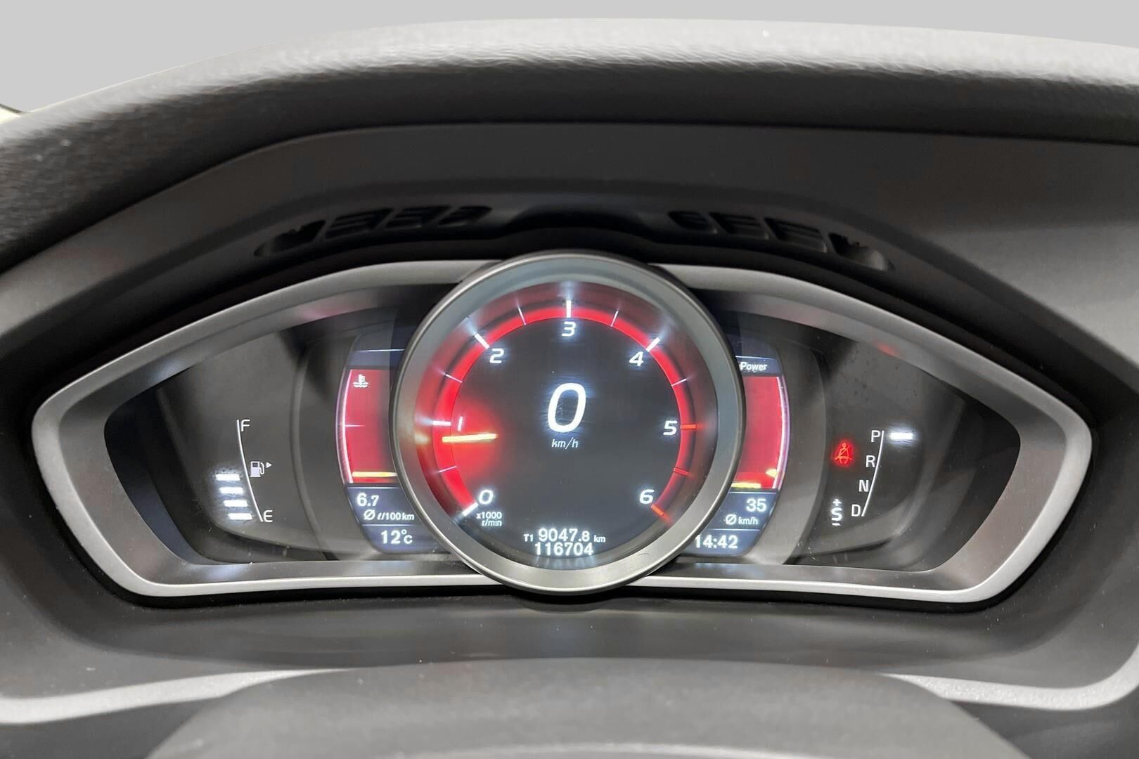 Volvo V40 iso kuva 12