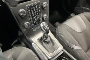 Volvo V40 esikatselu 16