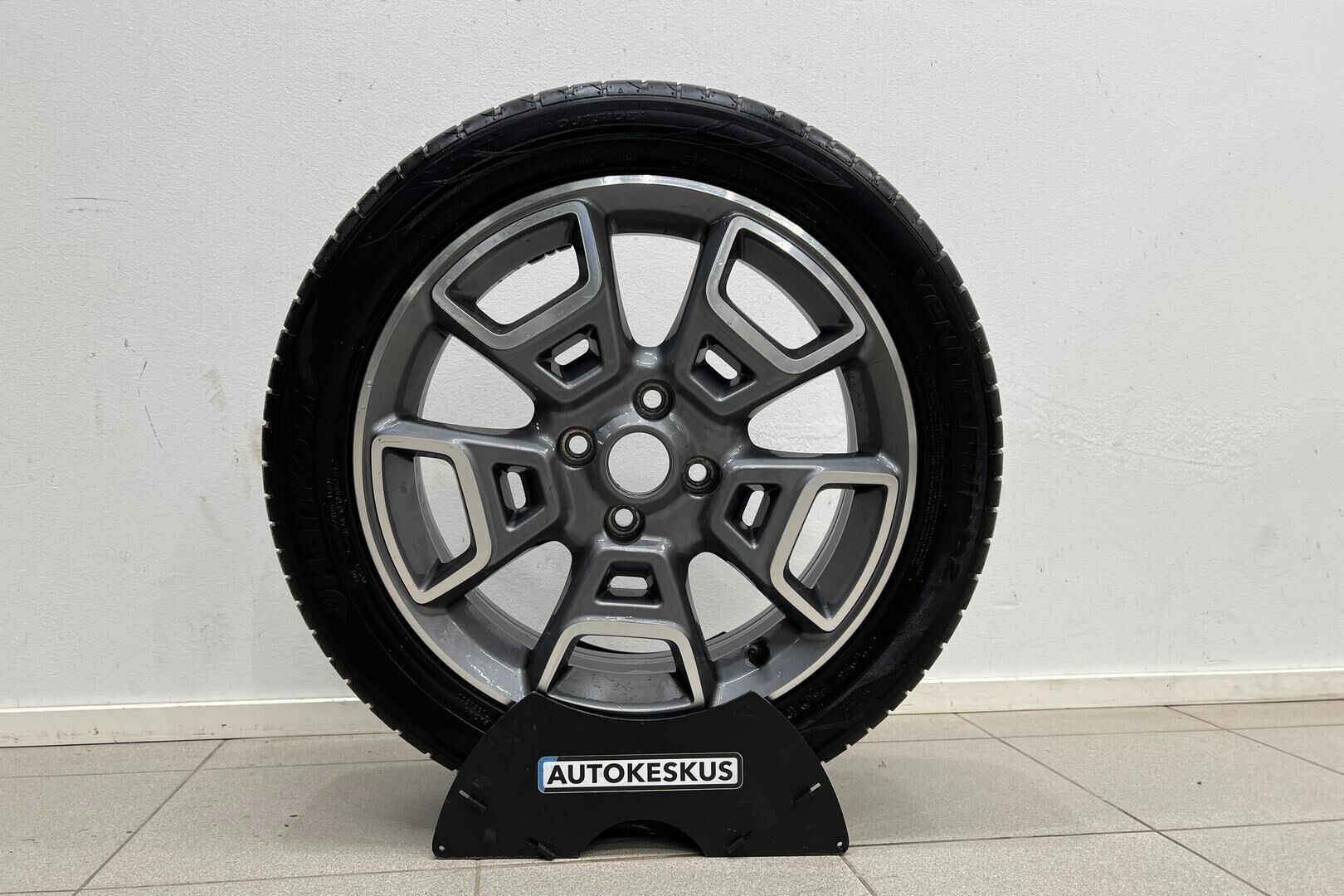 Ford Ecosport iso kuva 23