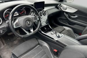 Mercedes-Benz C esikatselu 2