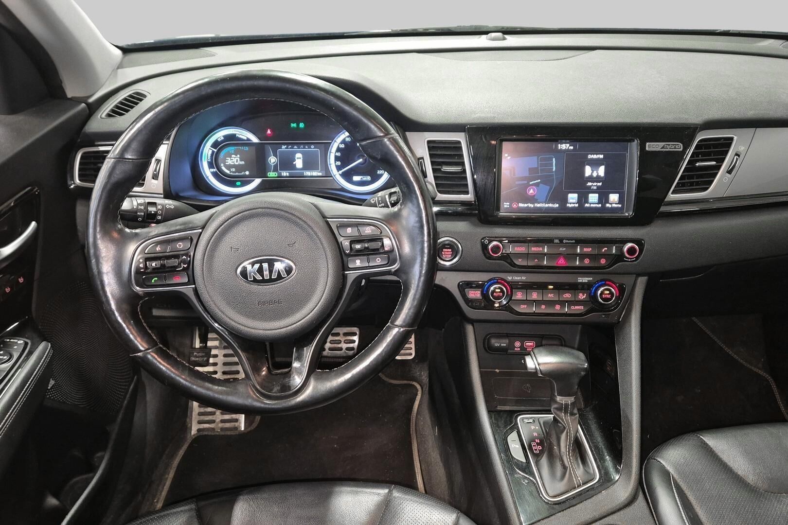Kia Niro iso kuva 2
