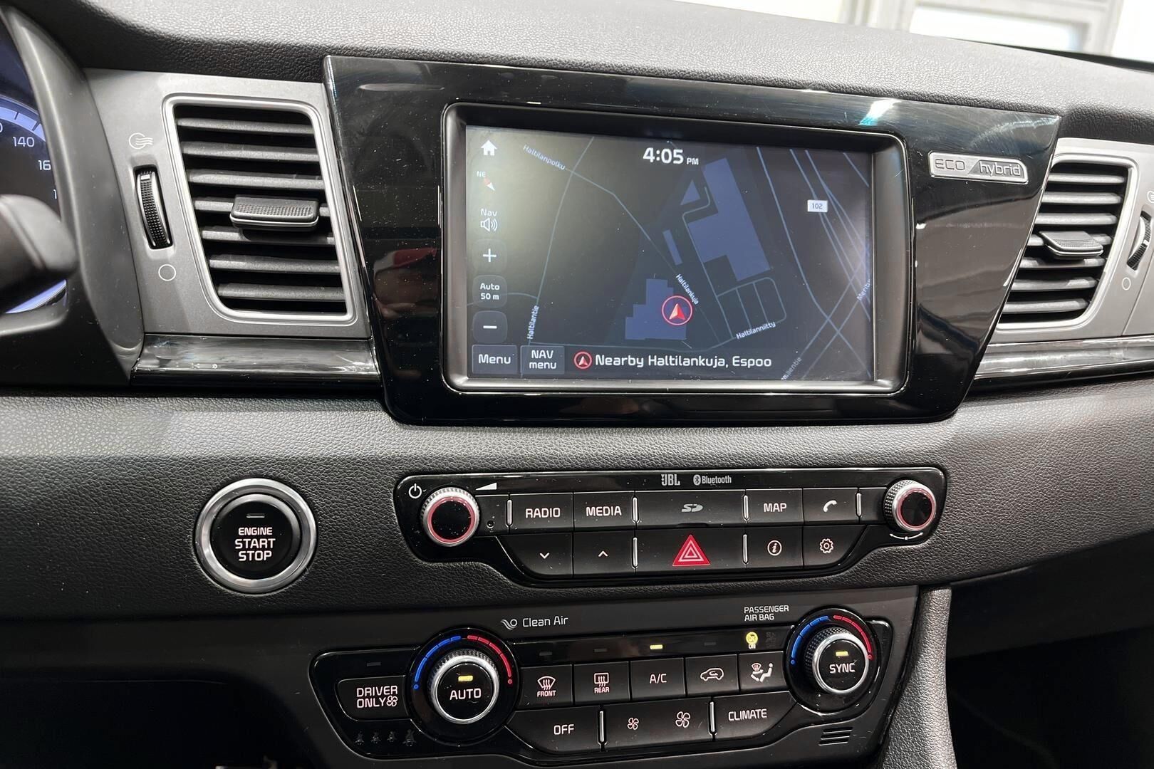 Kia Niro iso kuva 15